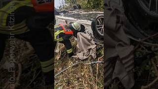 Unfallauto nicht sichtbar 🚒 feuerwehr unfall crash autobahn ecall [upl. by Ahsinar]