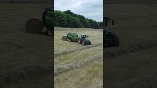 Foin 2024 Botte dans la pente 🙈 🙈🙈 drone John Deere V461R Ball on the hill Hay 2024 farming [upl. by Euqnomod]