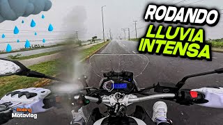 ¡DILUVIO y PROBLEMAS con mi ITALIKA V200 😫🌧️  Atrapado en la Lluvia  Observaciones Diarias [upl. by Adnohsed]