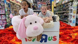 THE FLOOR IS LAVA CHALLENGE AT TOYS R US [upl. by Katha]