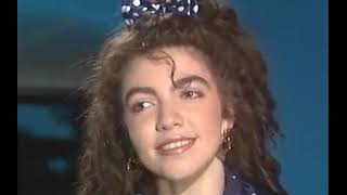 Cristina DAvena canta Memole dolce Memole da quotSuperclassifica Showquot 1986 [upl. by Grekin593]