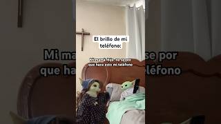 Como hace para ver la pantalla 😂jaja humor meme babyyoda telefono [upl. by Kim]