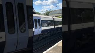 Southeastern Class 465 Train at Chelsfield Station [upl. by Leiria]