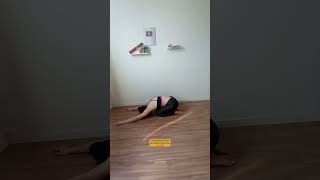 Postura da criança Balasana  Yoga [upl. by Ahsienet]