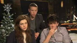 Georgie Henley Will Poulter and Skandar Keynes Interview quotThe Voyage Of The Dawn Treaderquot [upl. by Bart]