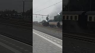 Stoomtrein vertrekt vanuit Station Apeldoorn Richting Beekbergen Eerbeek Loenen en Dieren [upl. by Arabela602]