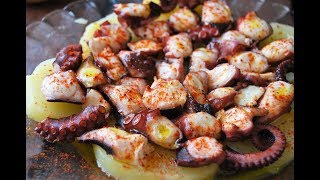 Pulpo a la gallega receta tradicional [upl. by Gizela]