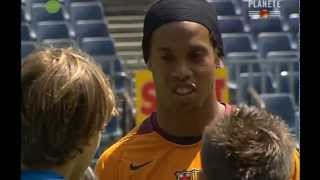 Szkoła Barcy  Ronaldinho [upl. by Audrit]