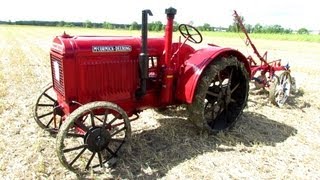 1935 McCormick Deering Model 1020 Vintage Tractor  Ferme Cormier Assomption Quebec [upl. by Oconnor]