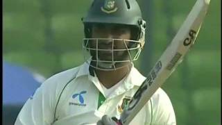 Tamim amp The Helmet Wicket  BD vs Pak 2011 Test 2 Day 4 [upl. by Blus546]