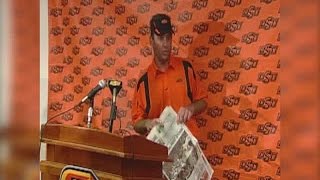 Mike Gundy quotIm a manquot video rant [upl. by Giltzow905]