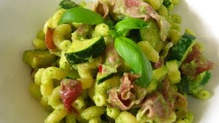 Pasta con zucchine e speck [upl. by Yahc]