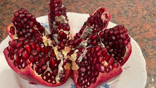 How to Peel a Pomegranate fast🍅 Comment éplucher une grenade [upl. by Raffaello591]