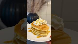 Caramel pancakes 🥞 pancakes baking easyrecipe recipe recept bakning [upl. by Aerdnaxela]