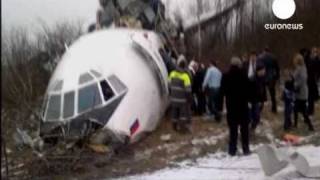 Tupolew Tu154 crash landing in Moscow  two dead [upl. by Afaw]