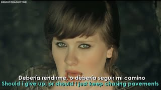 Adele  Chasing Pavements  Lyrics  Español  Video Official [upl. by Nyrehtak]