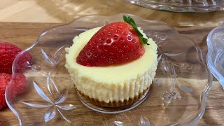 Easy Yummy Cheesecakes  Mini Cheesecakes Youll Love [upl. by Lebisor]