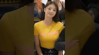 fromis9프로미스나인  Nagyungquot나경quot received a blow from Seoyeonquot서연quot elbow [upl. by Yelsek]