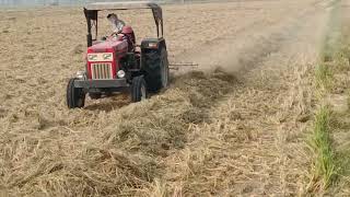 Paddy straw  Paddy straw chopper  parali katne ki machine  धान की पराली की गांठ बांधने वाली मशीन [upl. by Pellegrini512]