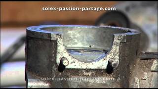 Tutoriel Solex  06 remontage du roulement [upl. by Eelarbed]