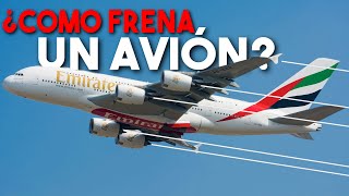 ¿Cómo frena un avión en el aire [upl. by Murial]