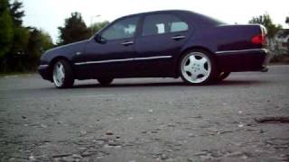 Mercedes E300 TD sound [upl. by Unam]