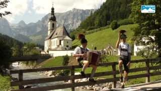 Schuhplattler im Berchtesgadener Land Tradition und Brauchtum in Bayern [upl. by Aidile]