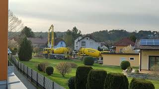 Neues Haus bauen Bodenplatte betonieren Anlieferung Beton Fundament Bungalow [upl. by Ahsenod]