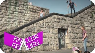 Parkour  Knallerfrauen mit Martina Hill [upl. by Ahtael]