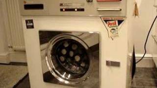 Hoover Keymatic A3008 Washing Machine 1976 [upl. by Boiney]