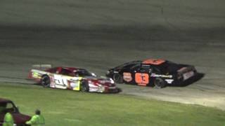 Slinger Speedway June 25 2017 Feature Final Laps [upl. by Aisanahta]