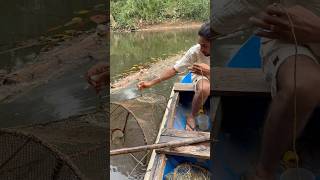 കാറ്റേ നീ വീശരുതിപ്പോൾ 😅  shorts fishing keralafishing [upl. by Cordy42]