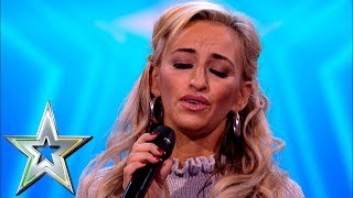 Proud Irish Traveller Sharyn Ward stuns crowd with traditional Irish song  Ireland’s Got Talent [upl. by Troth]