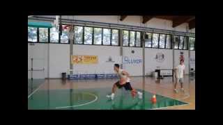 Basket Coach partenza in palleggio [upl. by Janela890]