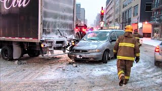 Les pompiers de Quebec en action [upl. by Missie]