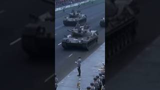 Große MilitärparadeWaffenschau der Bundeswehr auf dem Nürburgring 1969 wachbataillon musikkorps [upl. by Ahtabat]