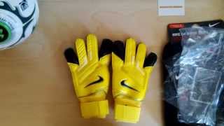 Nike GK Vapor Grip 3 Goalkeeper Gloves YellowBlack Preview [upl. by Bordy]