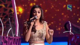 Alia Bhatt Performance at Filmfare 2016 [upl. by Monty]