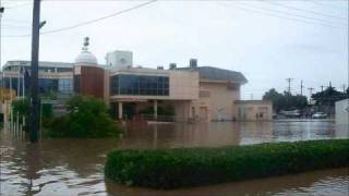 QUEENSLAND FLOOD CRISIS Raining Again PRITCHY RAY [upl. by Nodanrb]