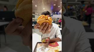 Burger Ke Andar Momos  Wow Momo Moburg Food Comparison shorts youtube ytshorts food foodie [upl. by Eissak560]