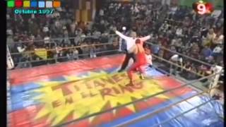 TITANES EN EL RING 1997MANO NEGRA VS EL CABALLERO ROJOwmv [upl. by Braden951]