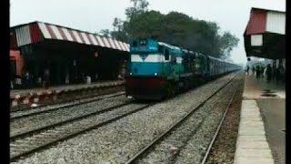 नौतनवा दुर्ग express 18202 full speed crossing salempur jn [upl. by Nickolaus742]