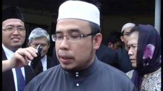 Ex Perlis mufti arrested after ceramah [upl. by Ceevah295]