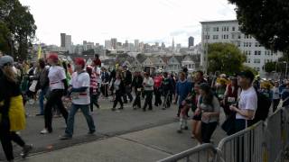 Bay to Breakers 2011  SF Skyline in Background [upl. by Hpsoj]