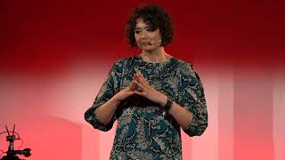 Créer la vie par la biologie de synthèse  quelles réalités futures  Fanny Chambon  TEDxAmiens [upl. by Arad]