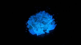 Boric acid  salicylic acid phosphorescence [upl. by Griffy756]