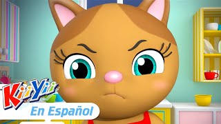 Tres gatitos  KiiYii  Canciones de juegos infantiles Doblado al español [upl. by Assenyl949]