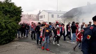 Salzburger Fans am Weg ins Stadion Heute CupFinale Salzburg  Ried im Wörthersee Stadion [upl. by Ramak716]