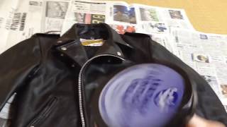 ショットのライダースジャケットをオイルアップ！メンテナンスの肝の巻！ schott perfecto leather motorcycle jacket [upl. by Alarice86]