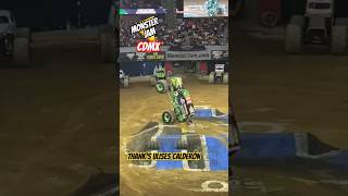 MONSTER JAM • CdMx 2024 • Grave Digger wheelie [upl. by Mari107]